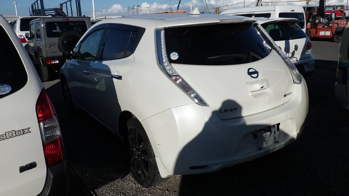 Nissan Leaf 2017 - Image 4