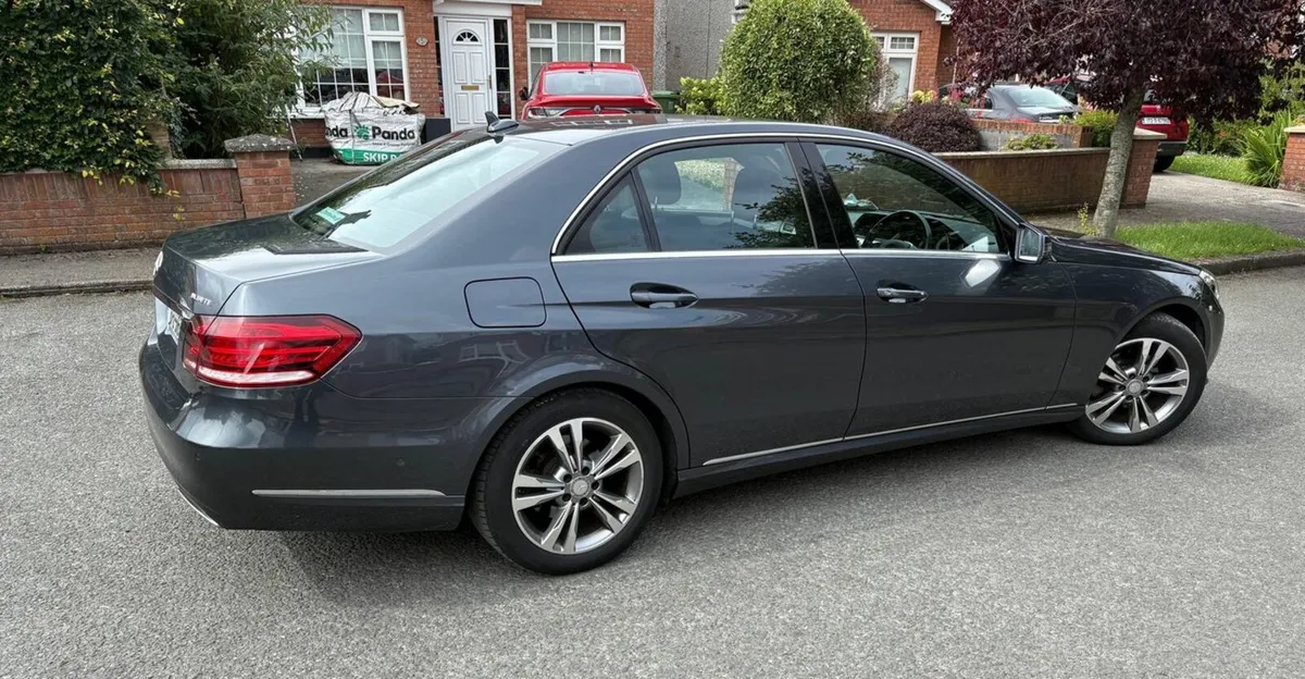 Mercedes-Benz E-Class 2016 - Image 4