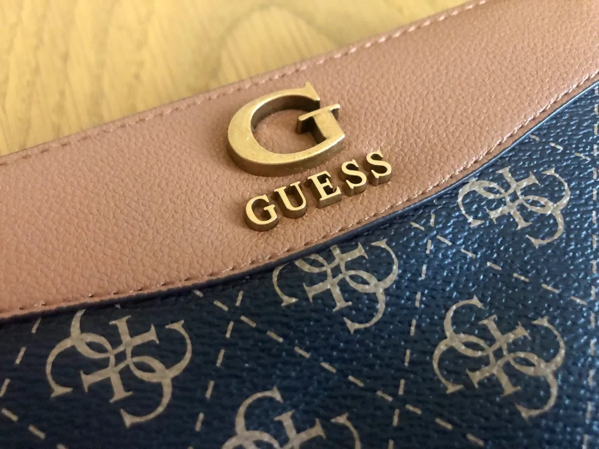 Guess Purse - Image 4
