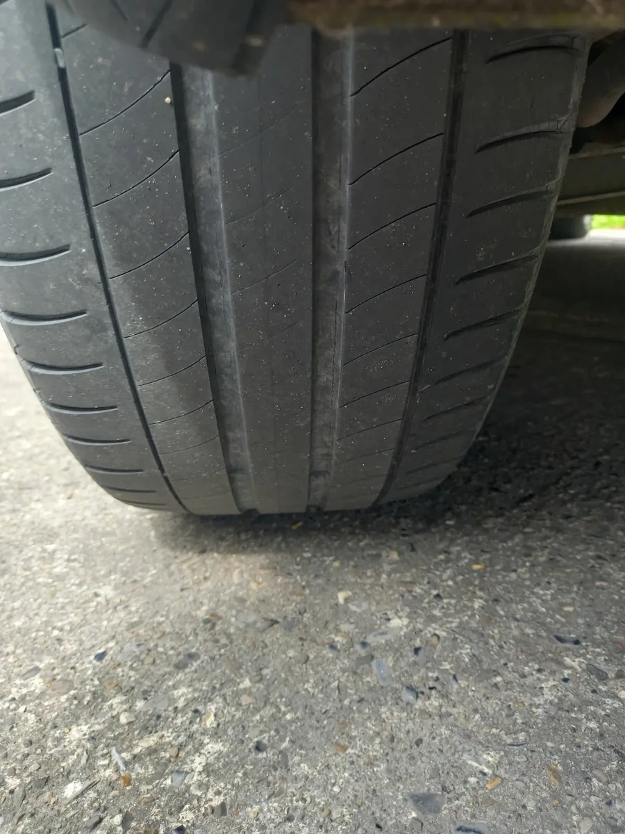 Alloy wheels and tyres - Image 2