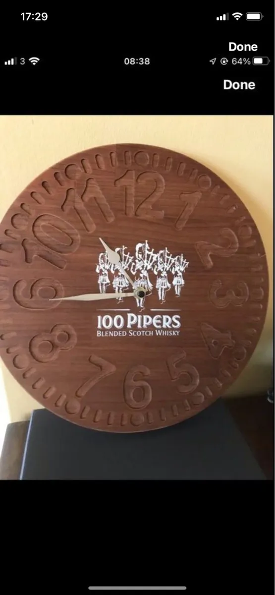 100 Pipers Whisky Bar Wall Clock - Image 1