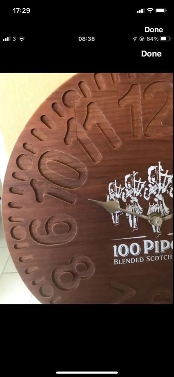 100 Pipers Whisky Bar Wall Clock - Image 4