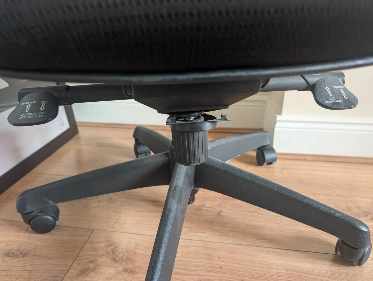Ergonomic polo office chair - Image 4