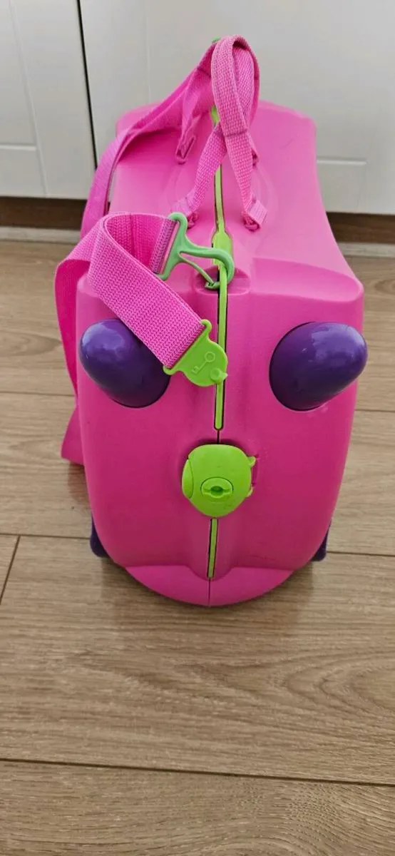 Trunki kids pull along Suitcase - Image 4