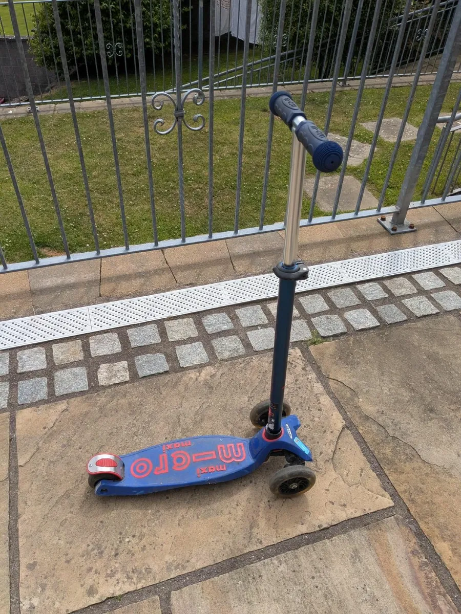 Scooter - Image 1