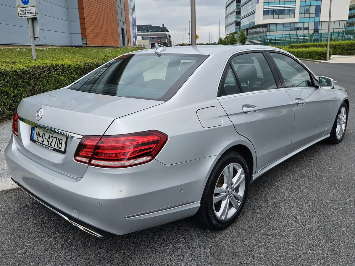 E220 CDI BLUE EFFICIENCY SE AUTO - - Image 3