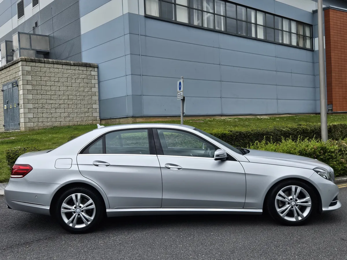 E220 CDI BLUE EFFICIENCY SE AUTO - - Image 4