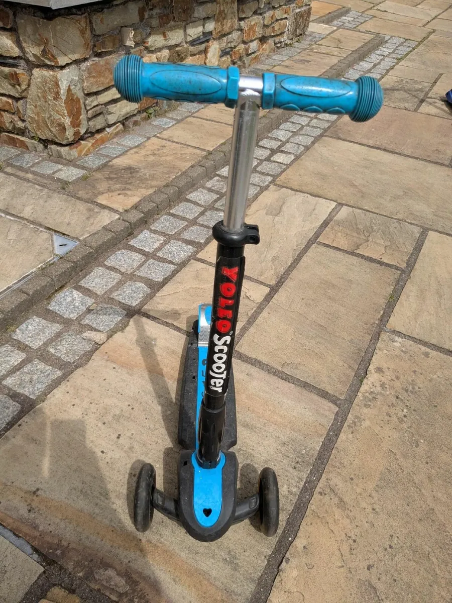 Scooter - Image 2