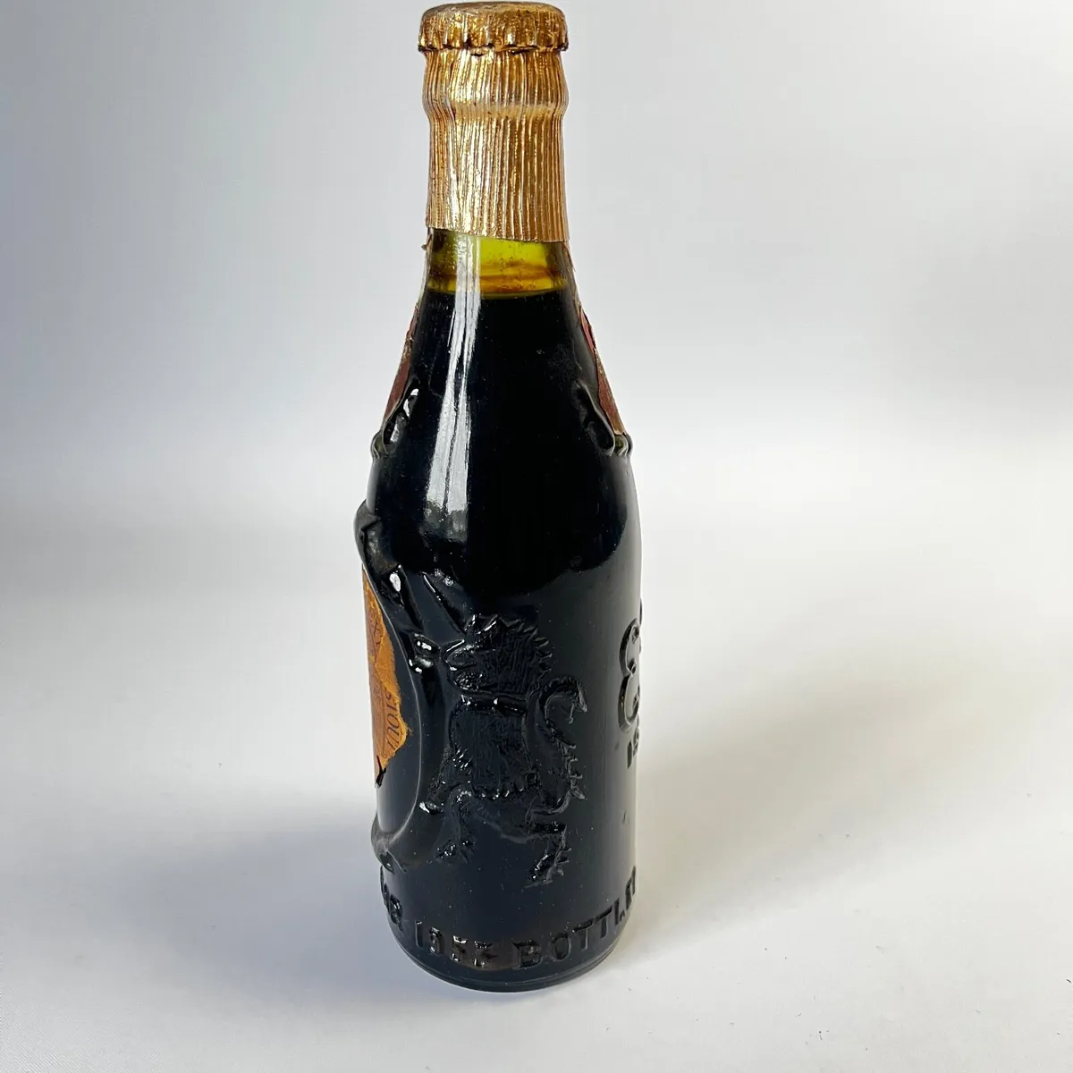 1953 Bottle of Guinness coronation antique - Image 3