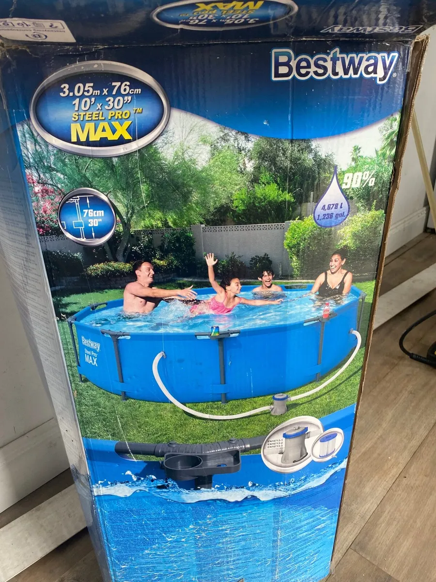 Swimming pool - Image 1