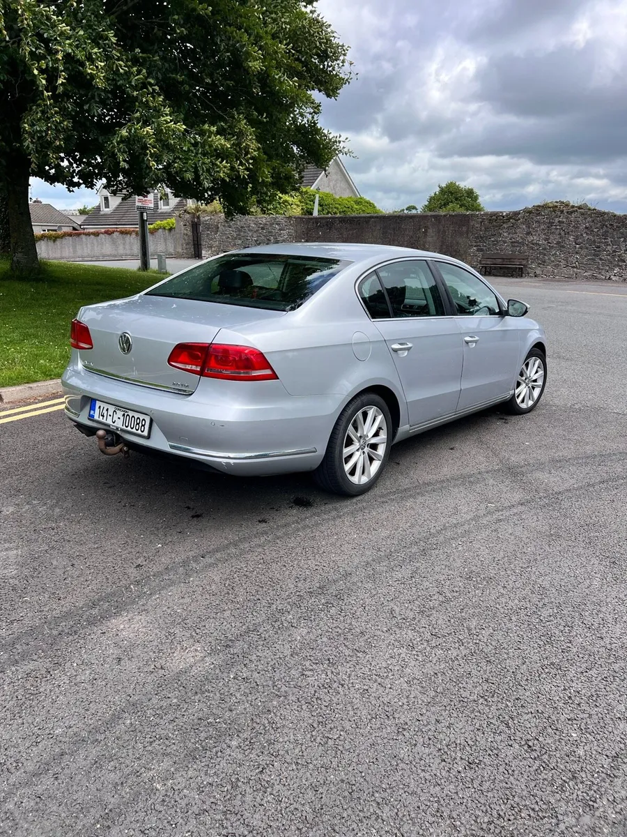 14’ VOLKSWAGEN PASSAT 2.0 TDI EXECUTIVE - Image 4