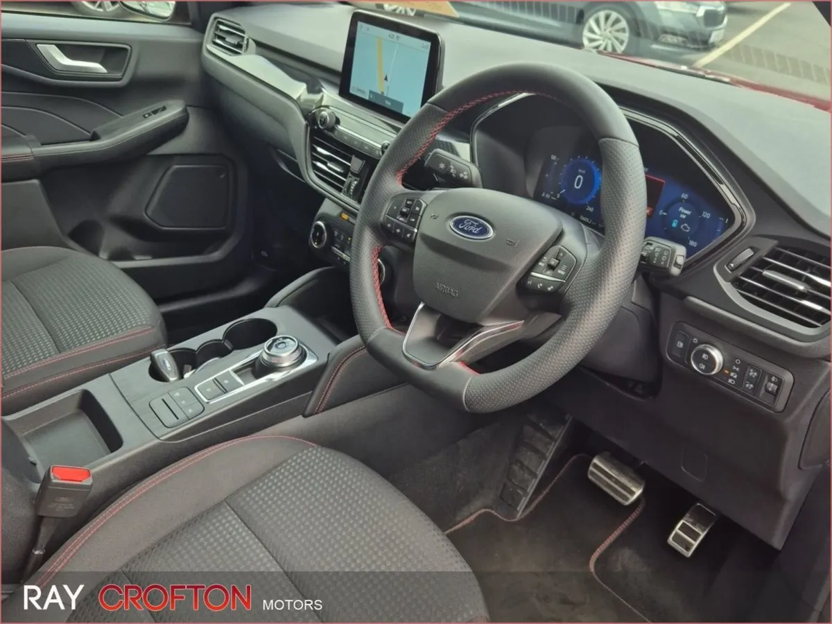 Ford Kuga 2.5 Duratec 225PS Phev St-line Auto - Image 2