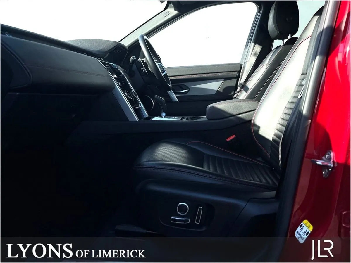Land Rover Discovery Sport 1.5 Phev 300PS R-dyn S - Image 3