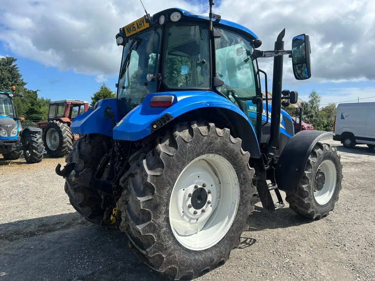 2015 New Holland T5.105 - Image 4