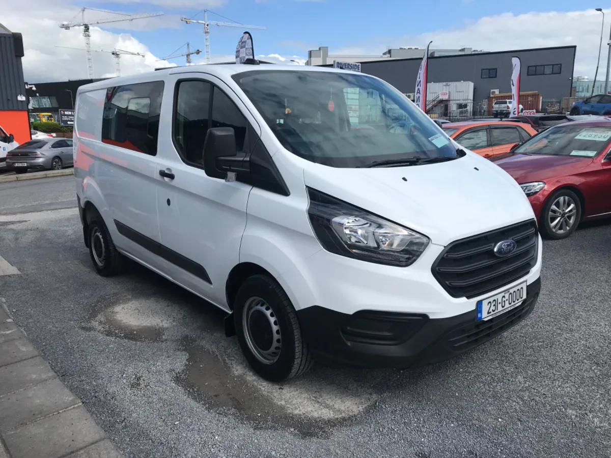 Ford Transit Custom 2023 WITH SIDE WINDOWS . - Image 4