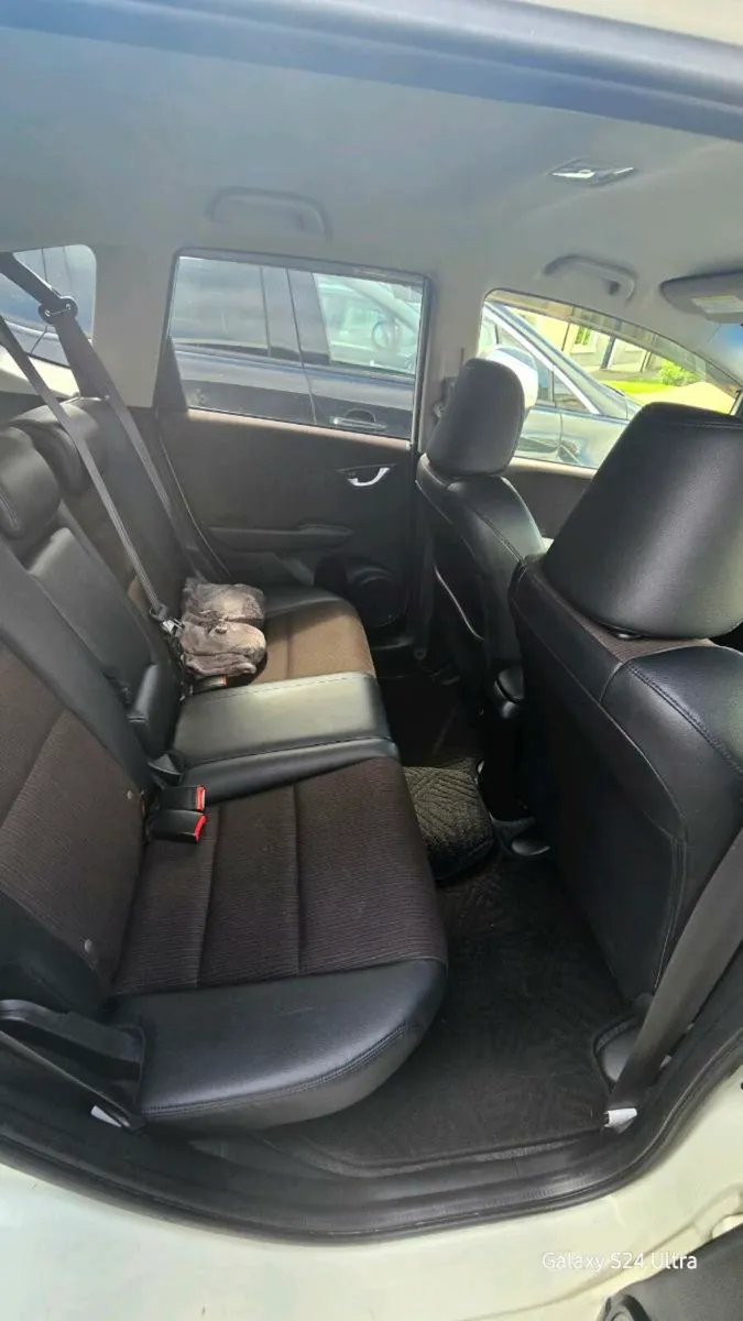 Honda Fit - Image 2