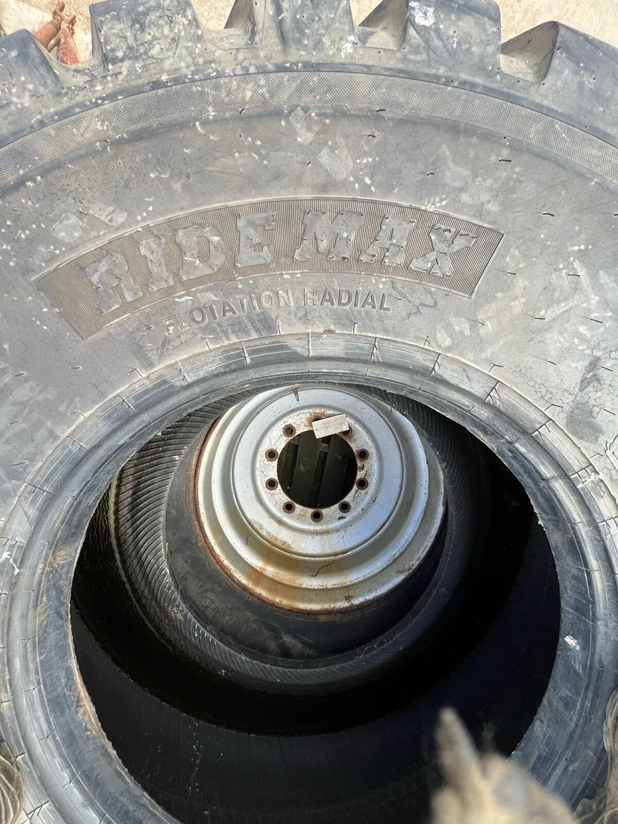 Wheels and tyres and loader brackets - Image 1