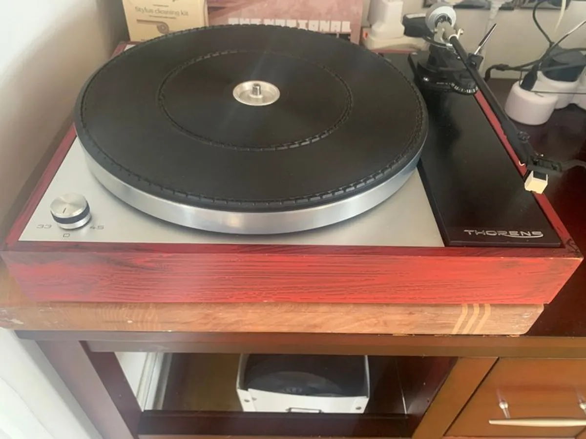 Thorens TD150 - Image 1