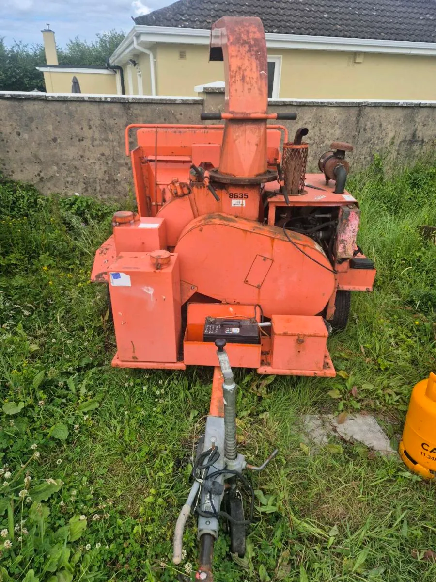 Salsco wood chipper - Image 1