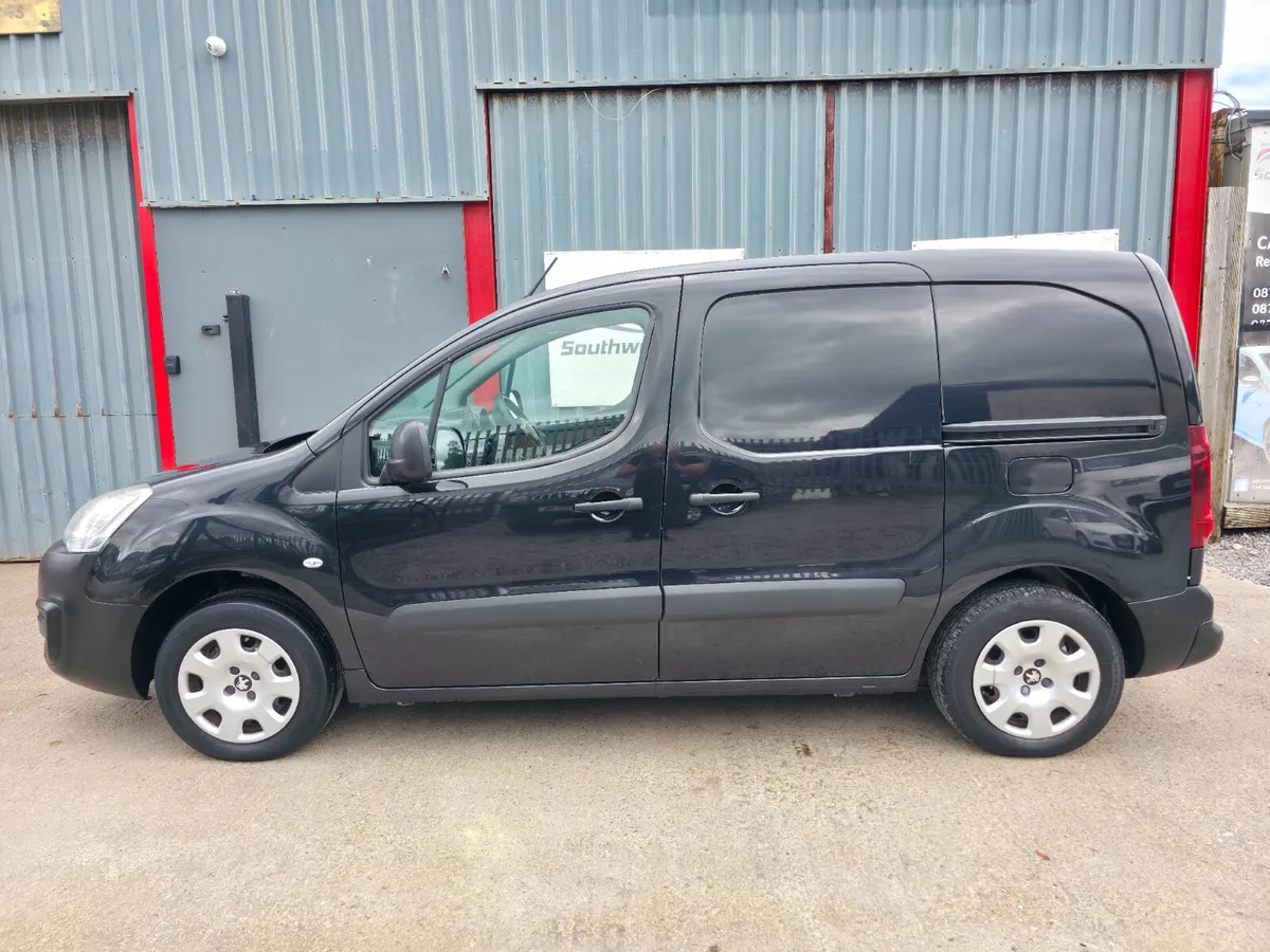 2018 Peugeot Partner **DOE 01-26** - Image 4