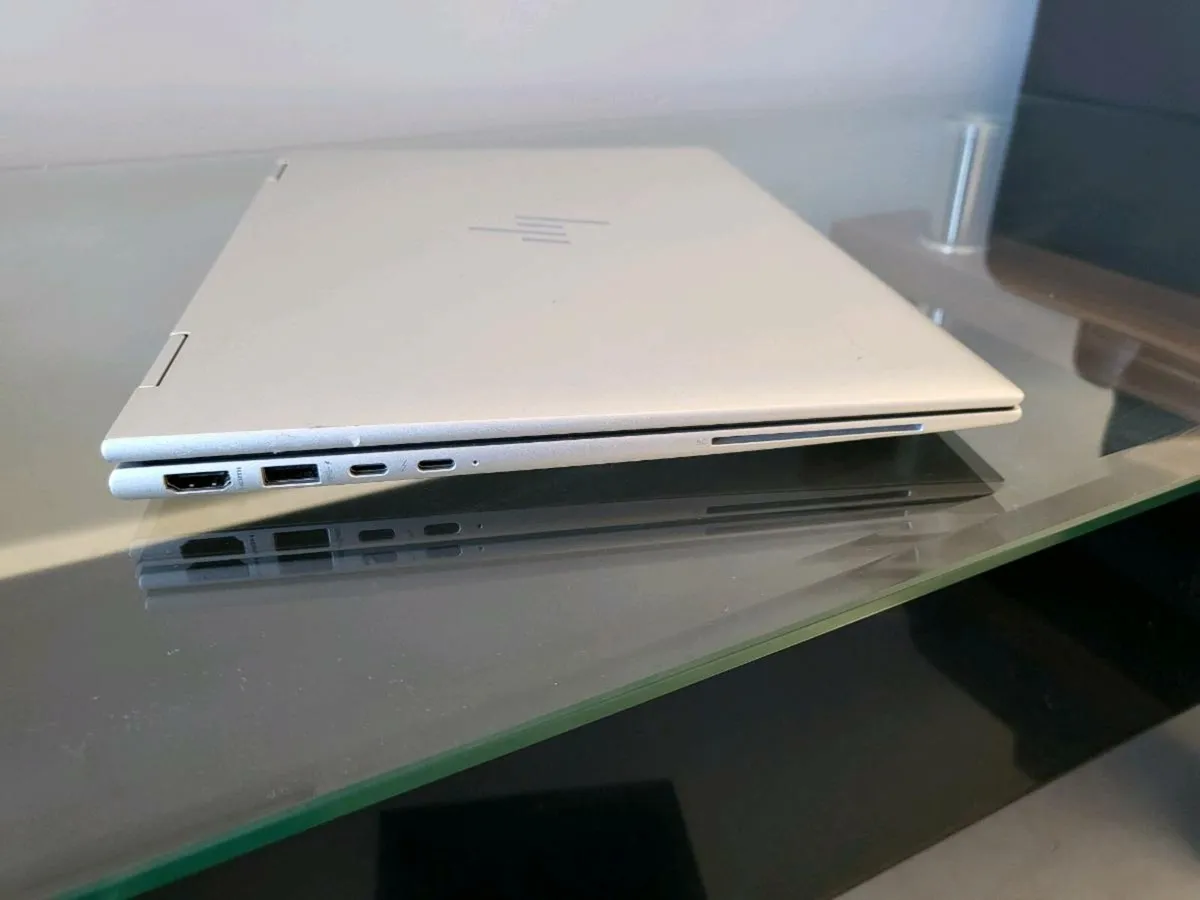 HP Elitebook x360 1040 g9 - Image 3