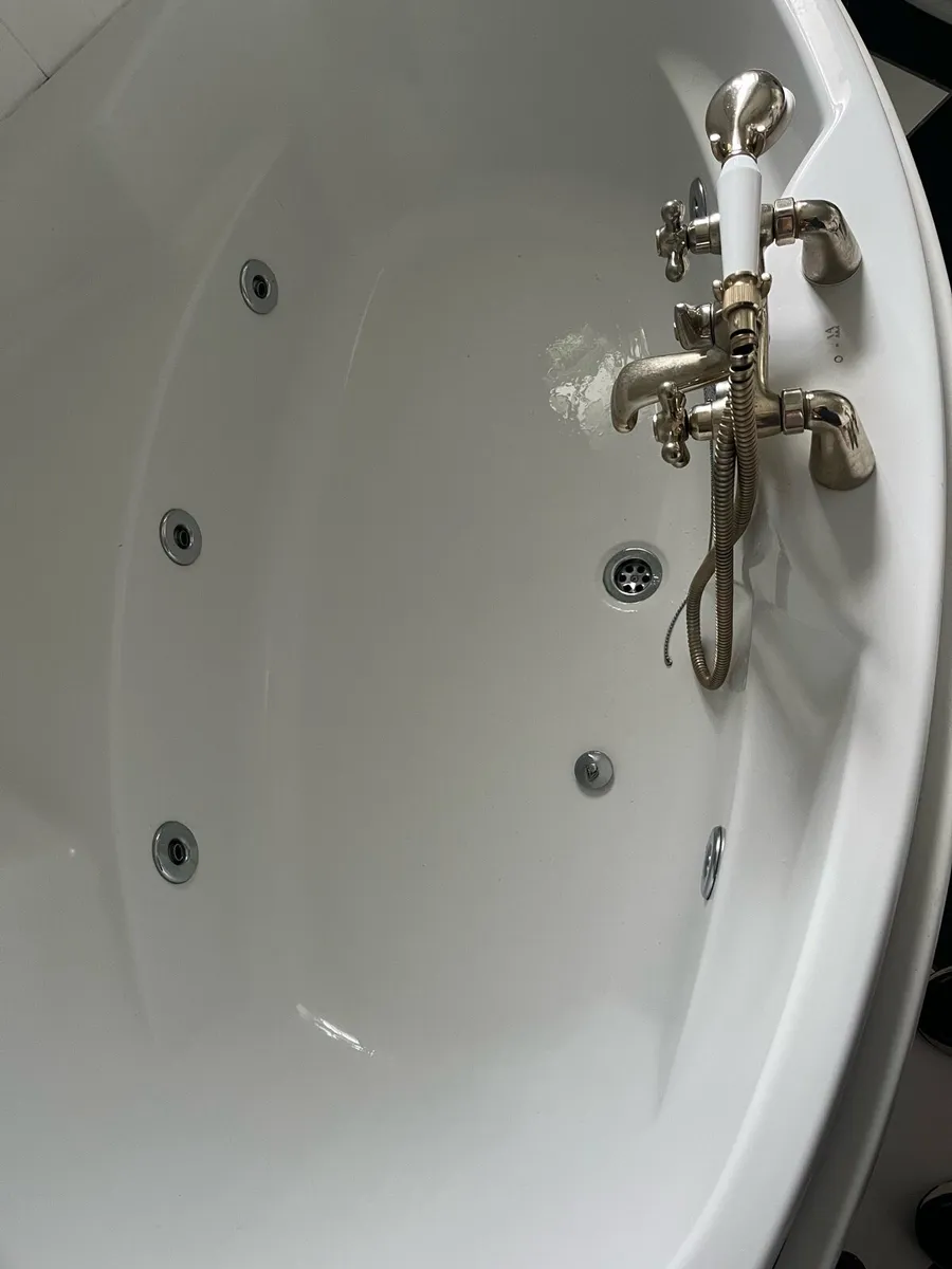 Bath - Image 2