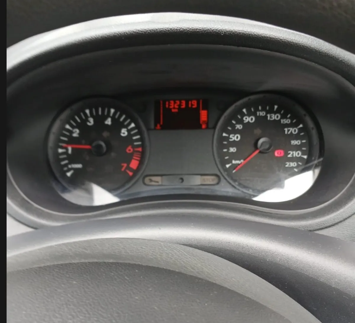 2010 RENAULT CLIO *LOW MILES / NEW NCT - Image 4