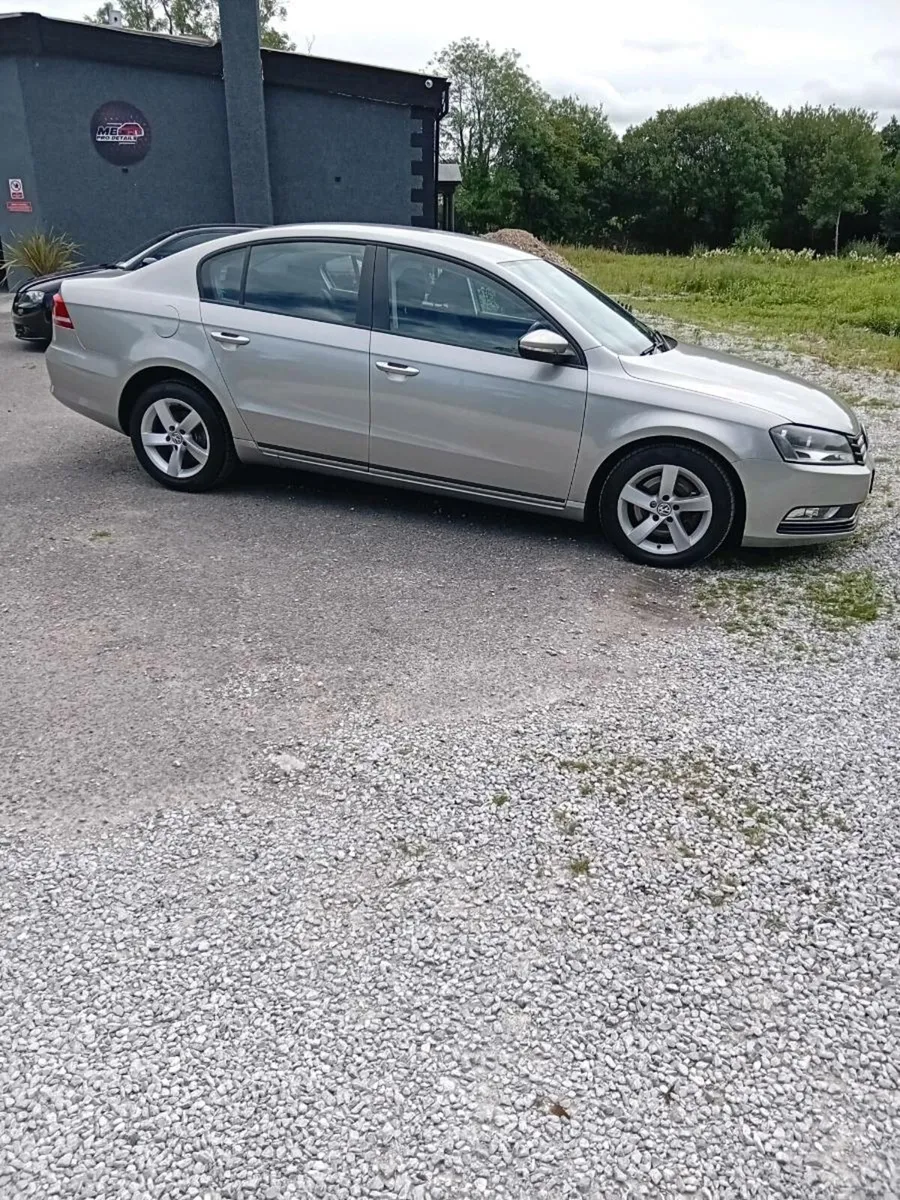 Volkswagen Passat 1.6 TDI *LOW MILEAGE* - Image 1