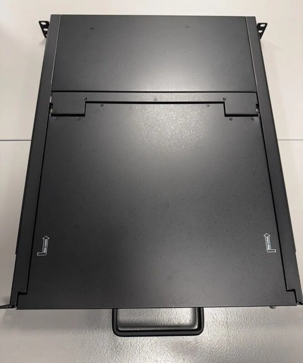 StarTech Rackmount KVM Console - Image 4
