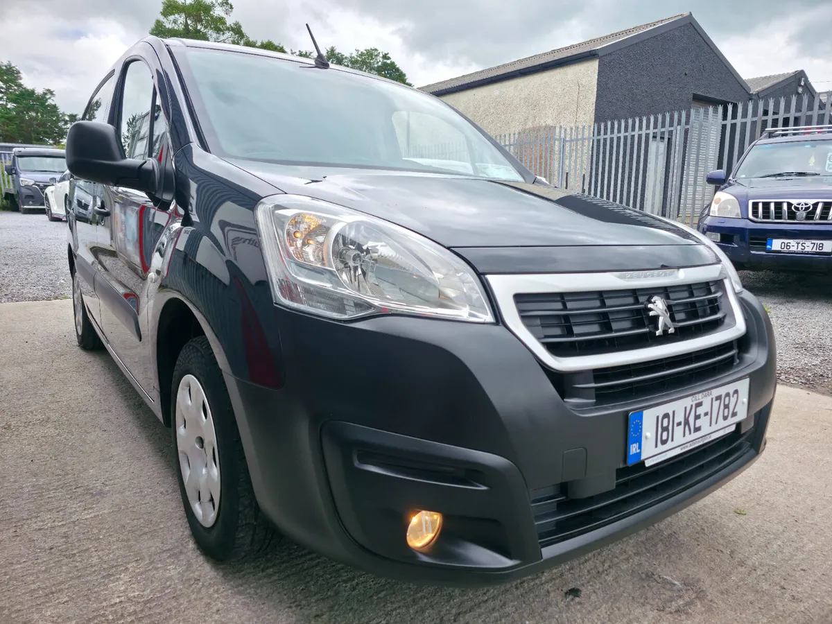 2018 Peugeot Partner **DOE 01-26** - Image 3