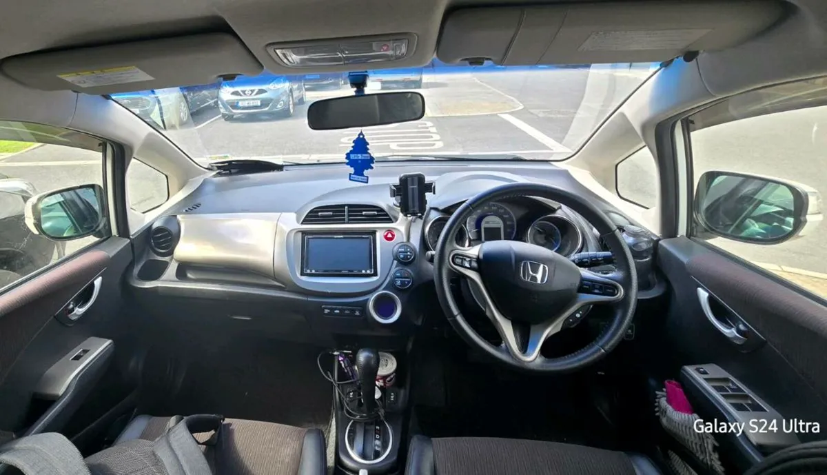 Honda Fit - Image 4