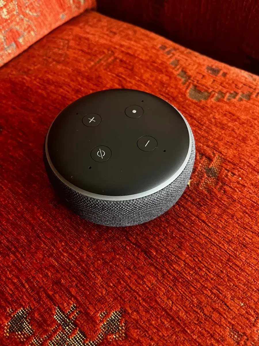 Amazon echo dot (2nd generation) - Image 1