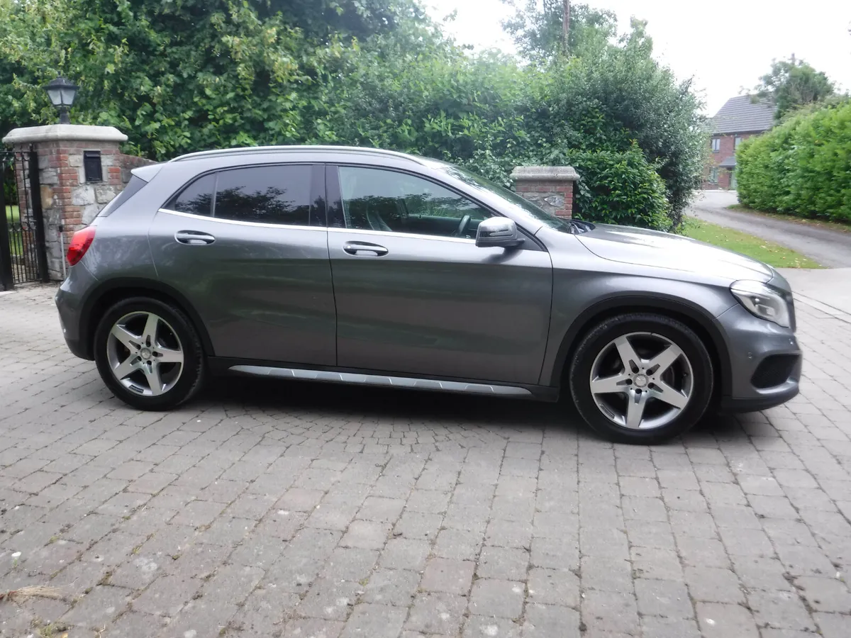 MERCEDES GLA180 1.6 BE AUTO AMG SPORT - Image 2