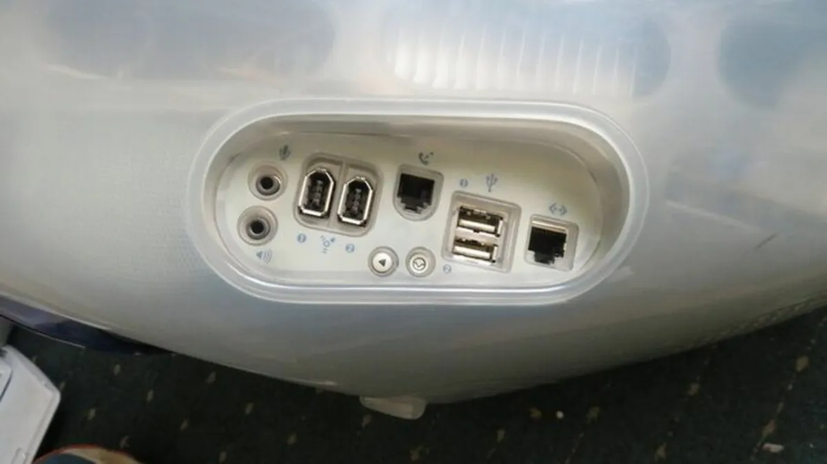 iMac - G3 5521 (Vintage - 25 years old) - Image 3