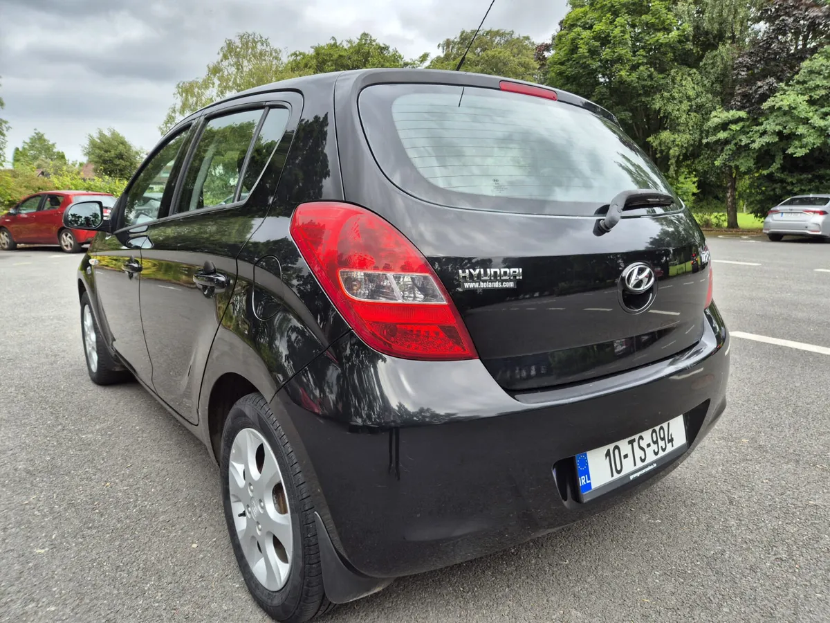 Hyundai i20 2010 Very Low Milage - Image 2