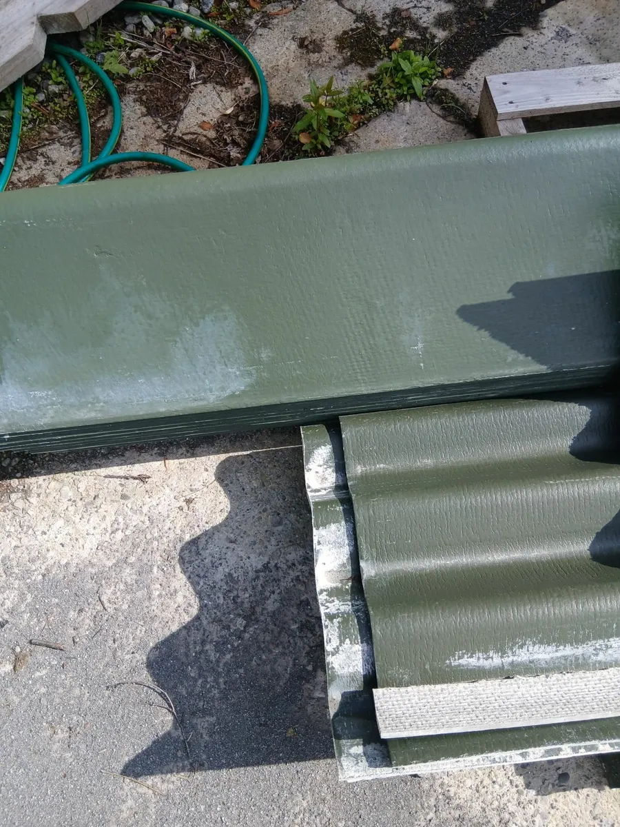 Shed barge - Image 1