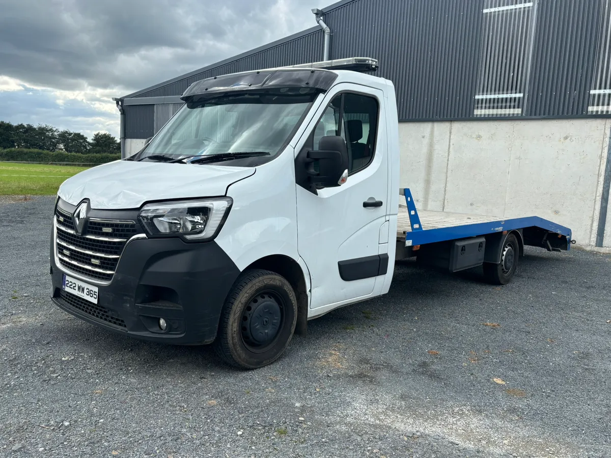 2022 Renault Recovery - Image 1
