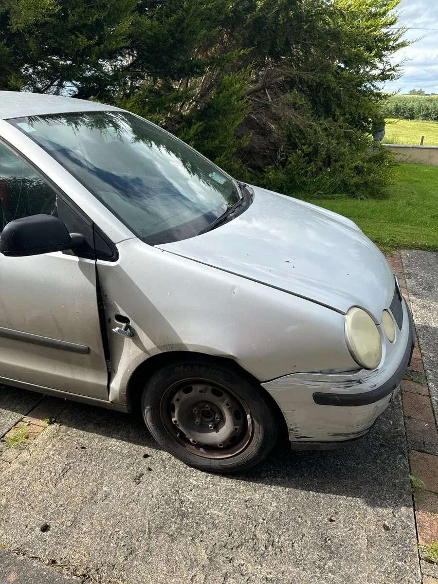 Volkswagen Polo 2003 - Image 2