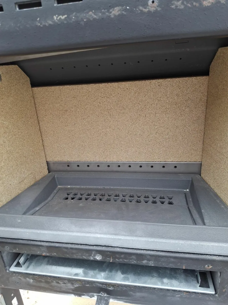 Stove - Image 2