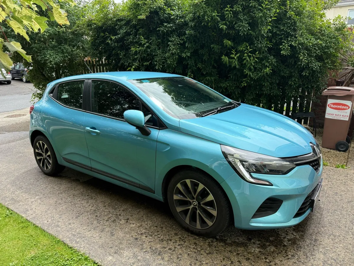 Renault Clio Iconic TCe 90 - Image 4