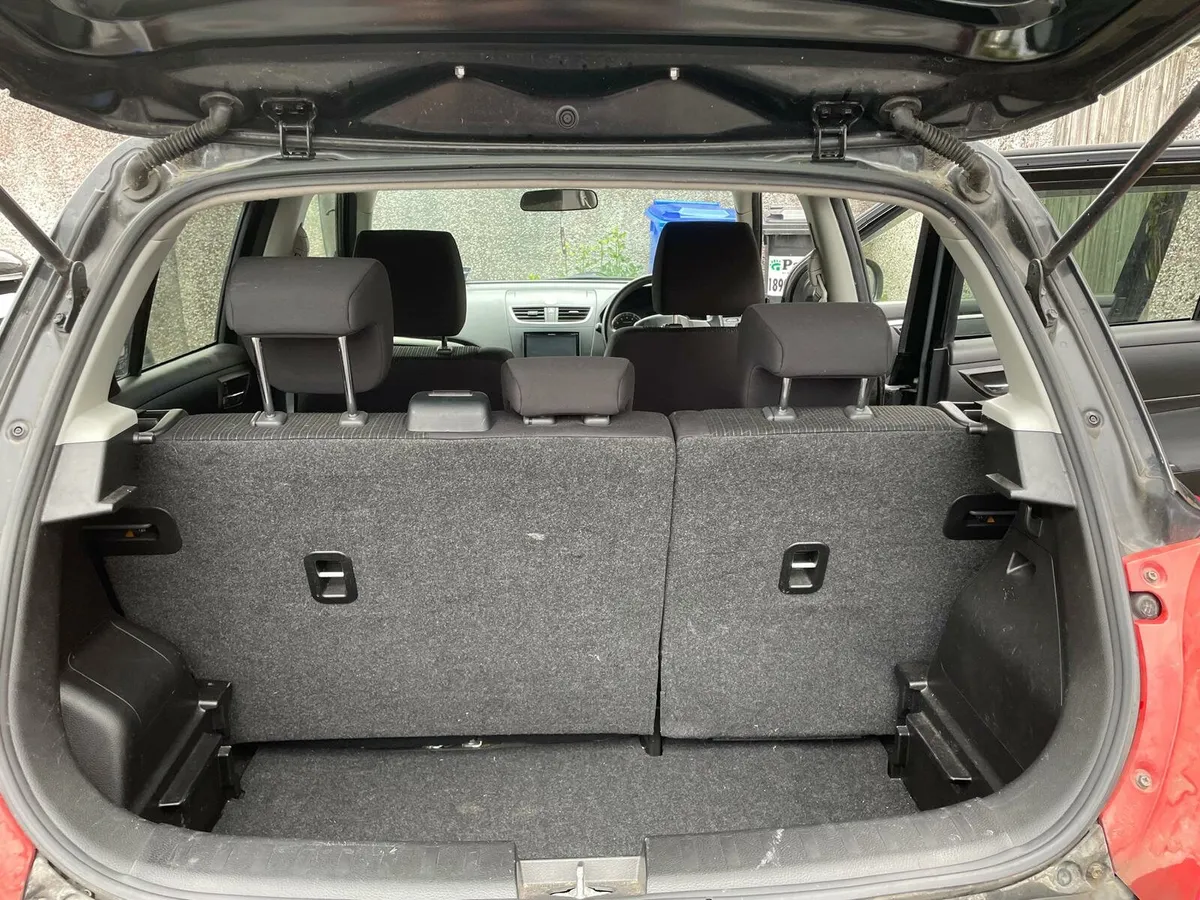 Suzuki Swift 2015 Automatic 1.2 petrol - Image 4