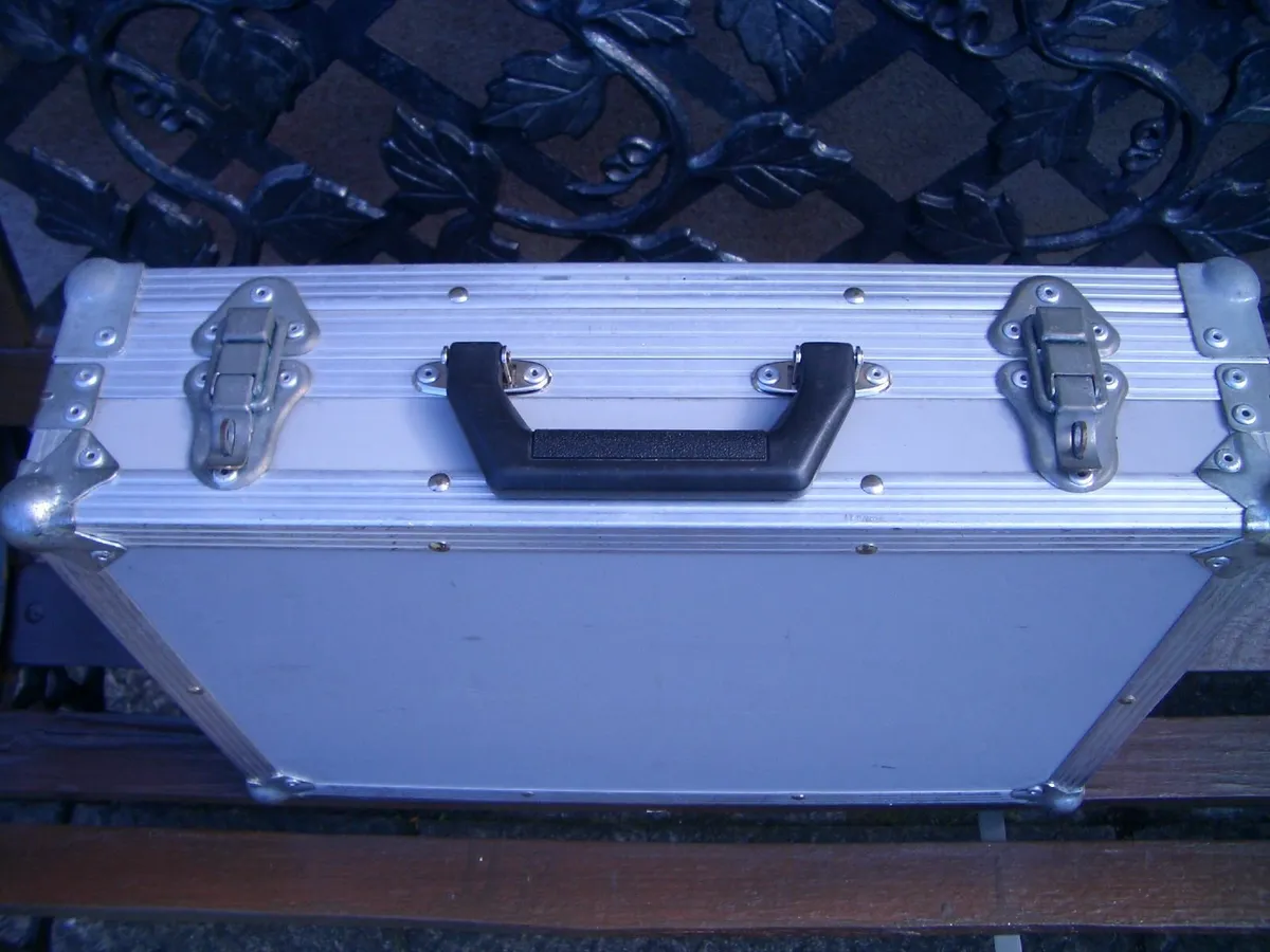 THON MICROPHONE CASE - Image 3
