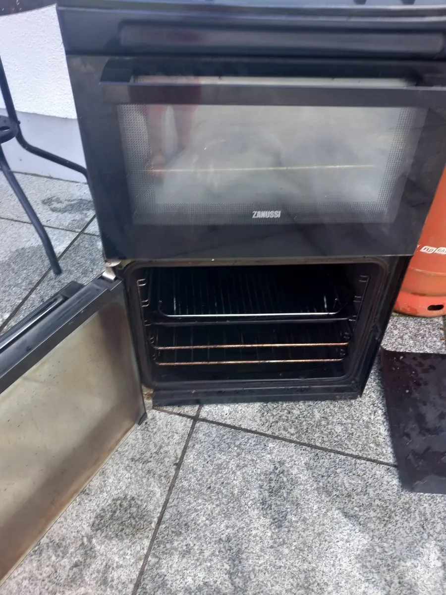 Zanussi electric cooker - Image 1