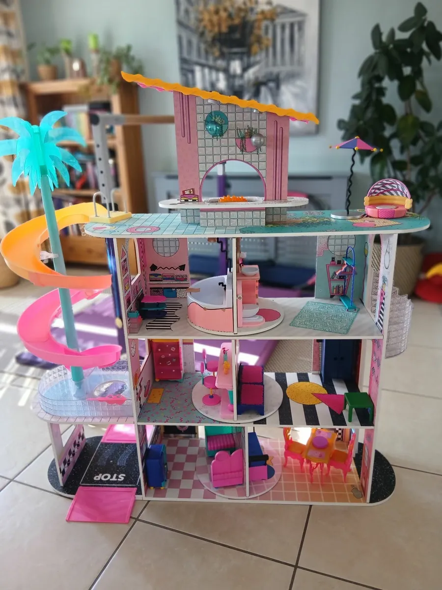 Toys - Image 1