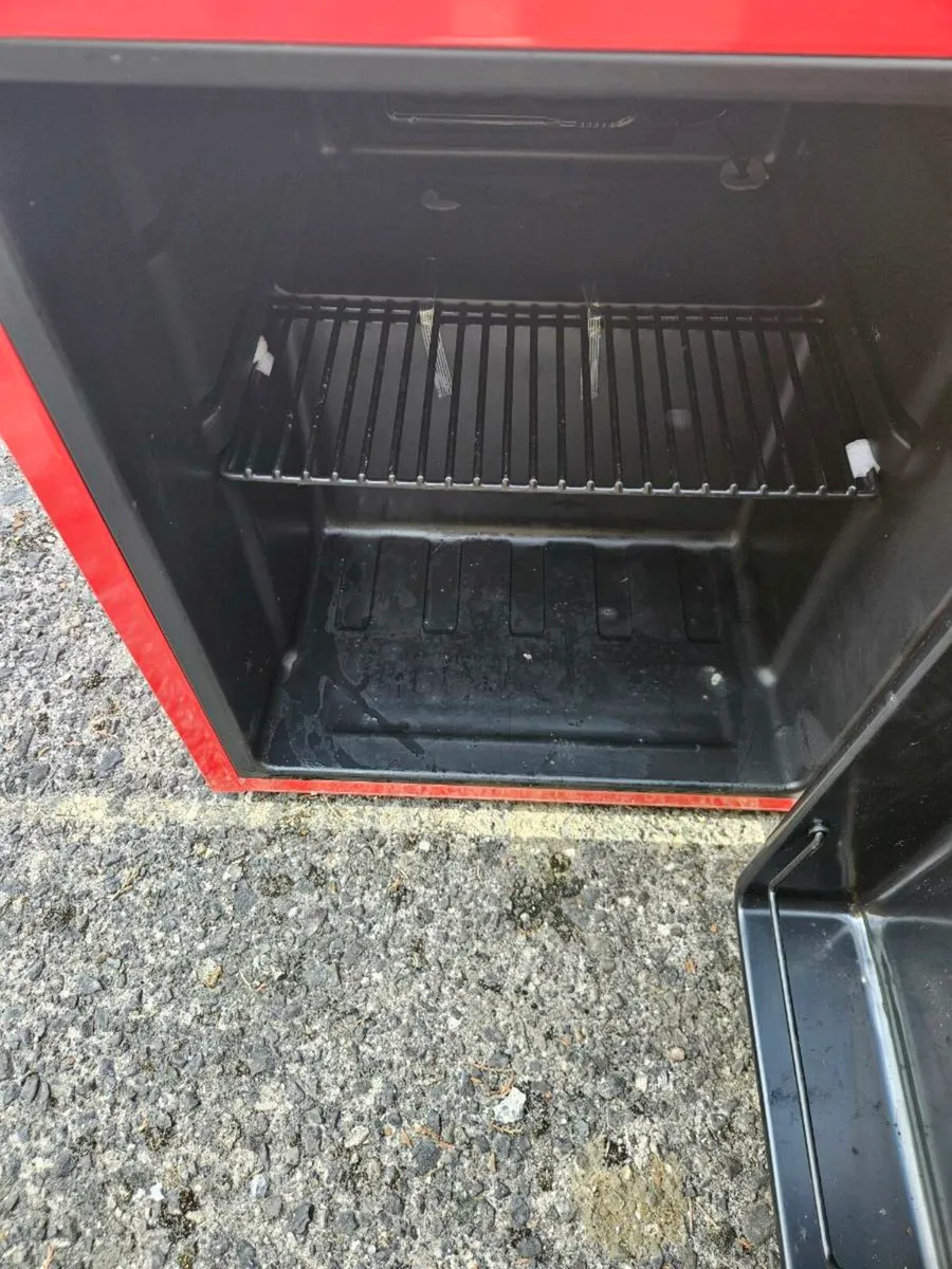 Counter  top fridge - Image 4