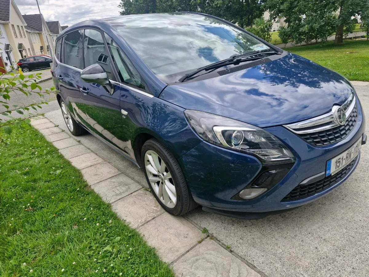 151 Vauxhall Zafira Tourer - Image 2