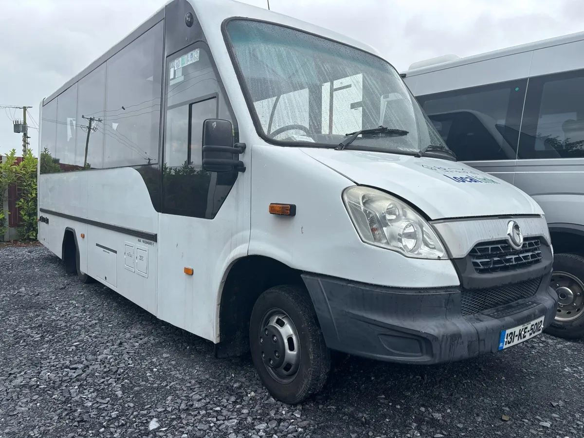 131 Iveco new cvrt 24 seats plus wheelchair lift - Image 1