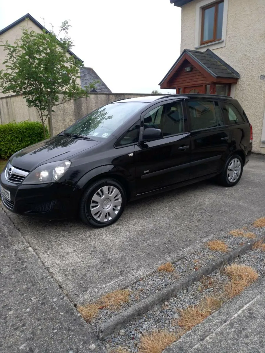 Immaculate 7 seater Zafira, Nct 08/26  / long tax - Image 3