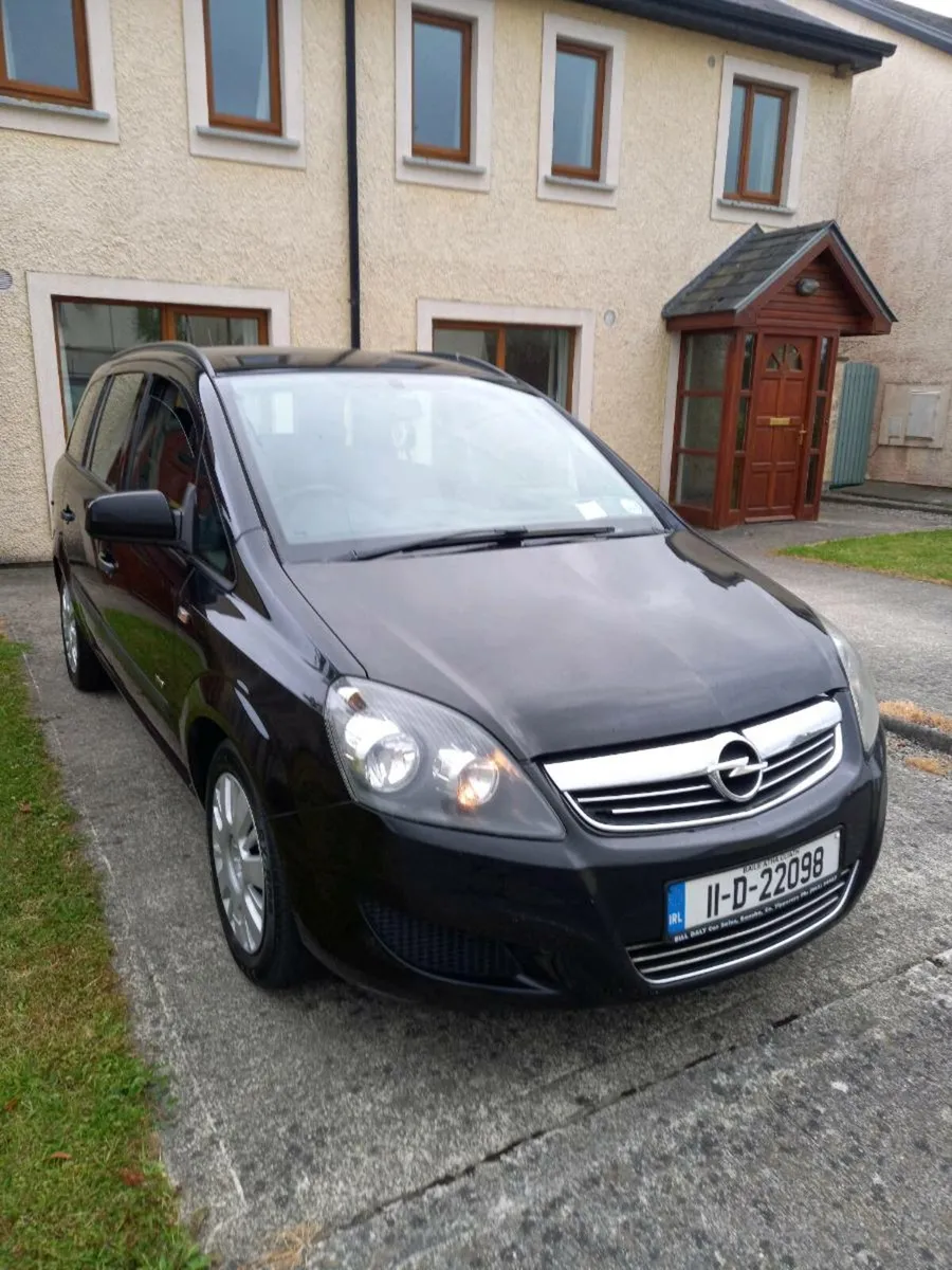 Immaculate 7 seater Zafira, Nct 08/26  / long tax - Image 1