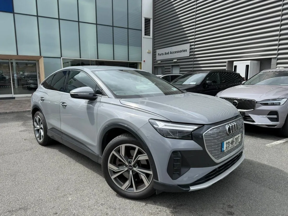 Audi E-Tron 40 Sback Quattro Sport  big Battery - Image 1